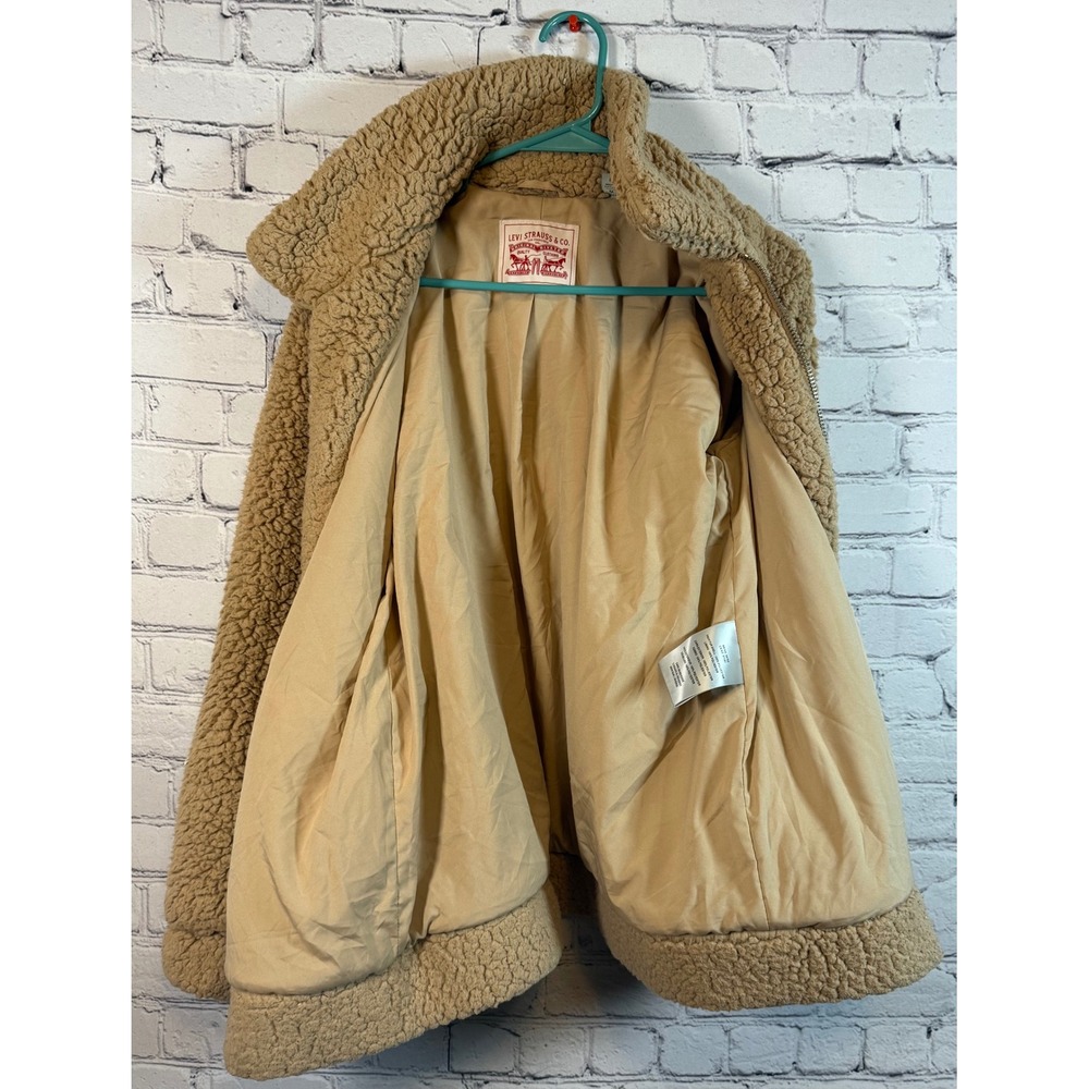 Levi's‎ Sherpa Jacket Full Zip Cozy Warm Winter Coat Size Medium - Picture 3 of 5